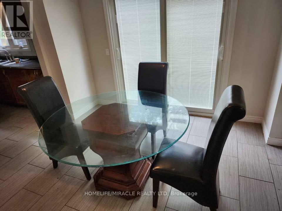 26 Blueberry Drive, Hamilton, Ontario  L8E 4S1 - Photo 8 - X13777748