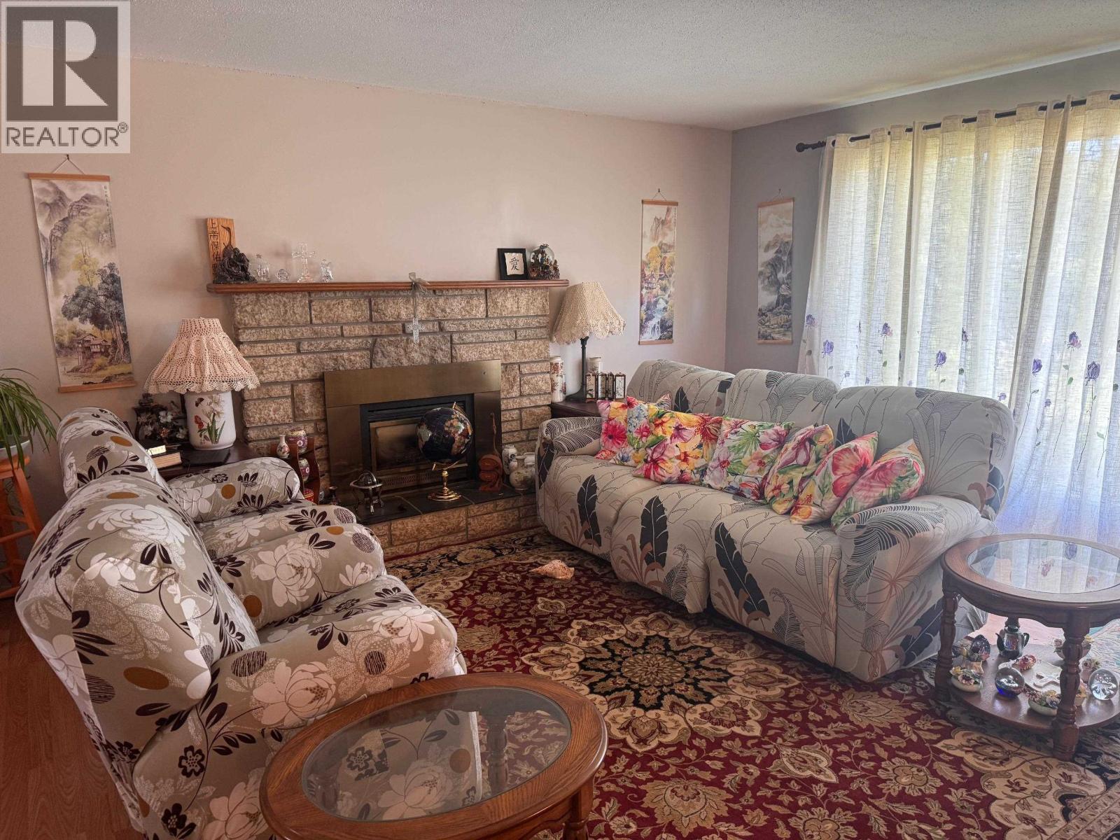 10102 Paquette Avenue, Hudsons Hope, British Columbia  V0C 1V0 - Photo 17 - R3127437