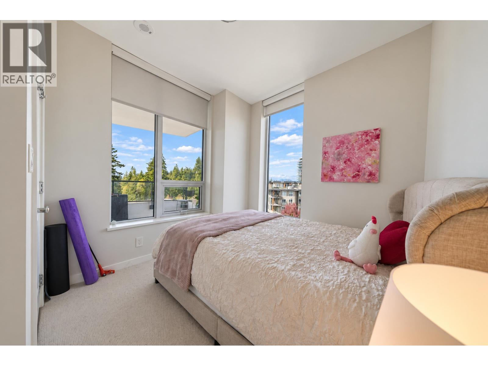Listing Picture 21 of 27 : 902 3533 ROSS DRIVE, Vancouver / 溫哥華 - 魯藝地產 Yvonne Lu Group - MLS Medallion Club Member