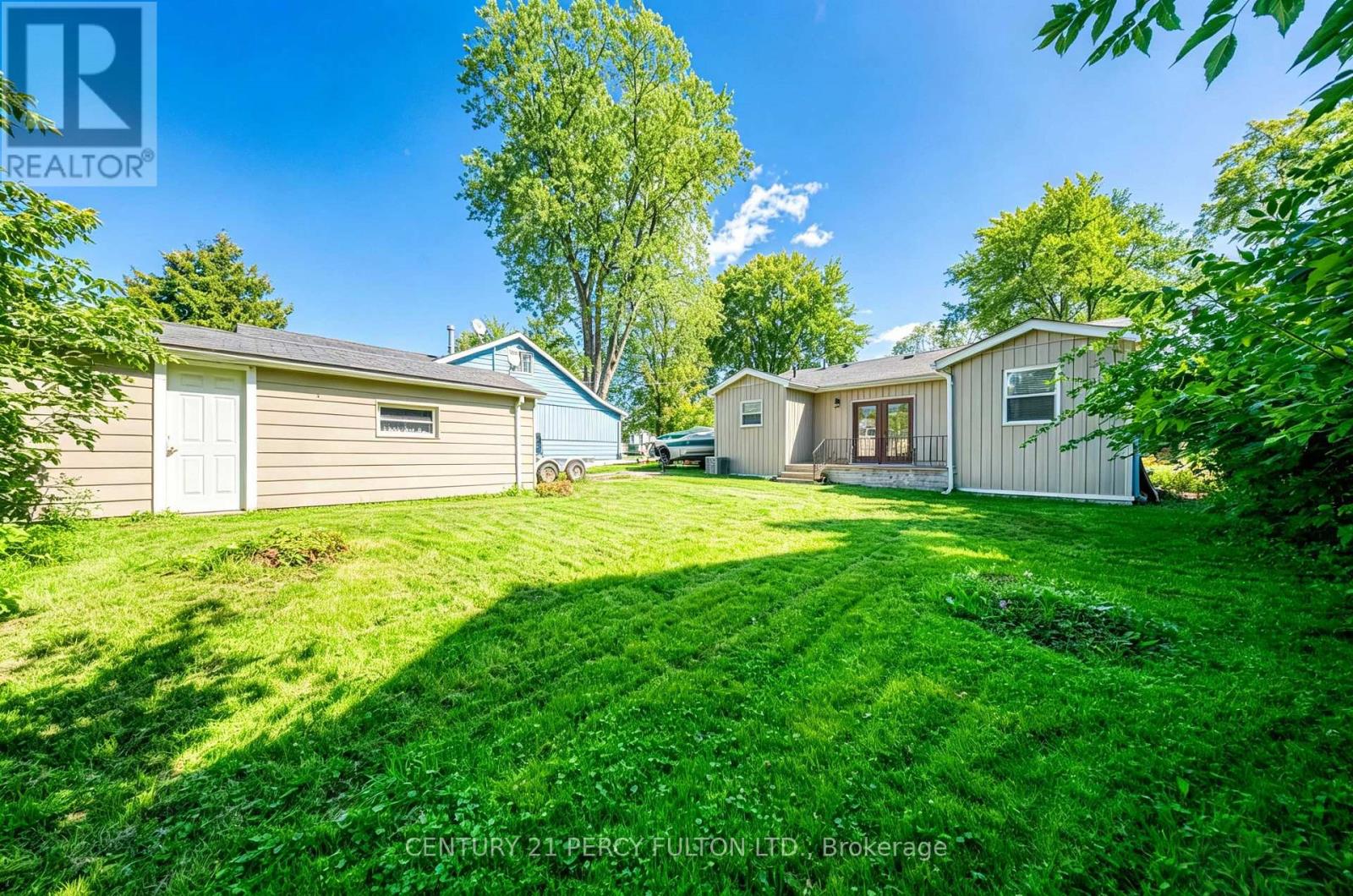242 Simcoe Avenue, Georgina, Ontario  L4P 2H8 - Photo 37 - N13777810
