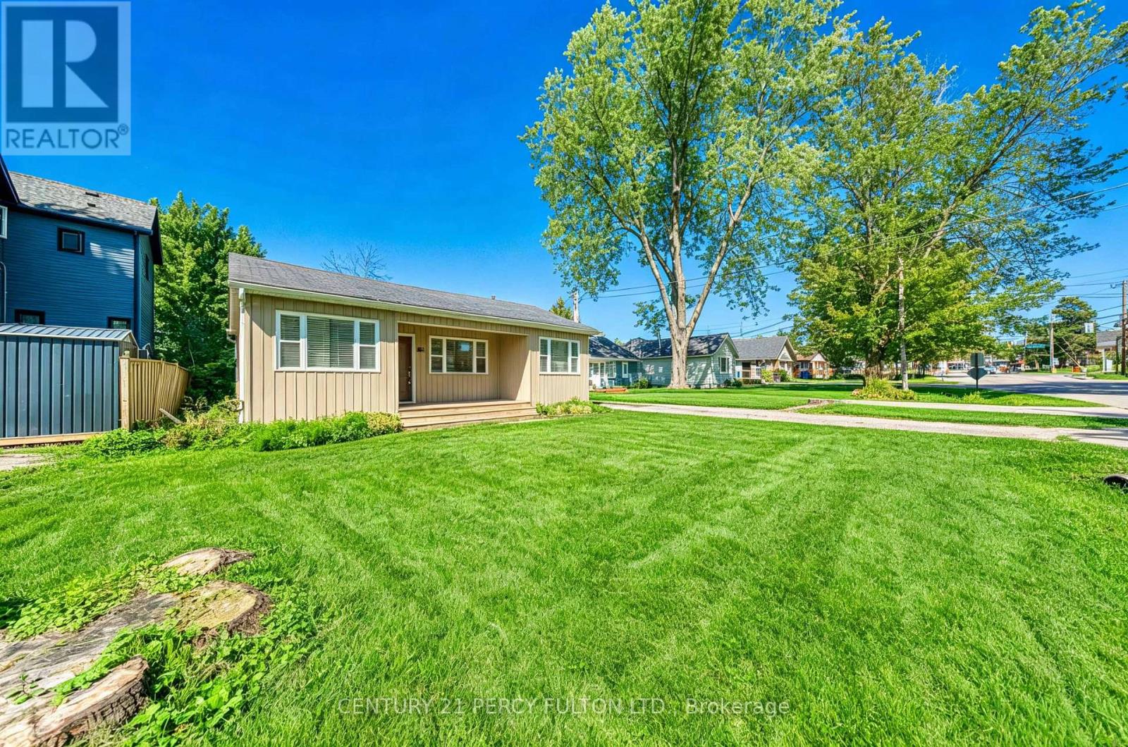 242 Simcoe Avenue, Georgina, Ontario  L4P 2H8 - Photo 8 - N13777810