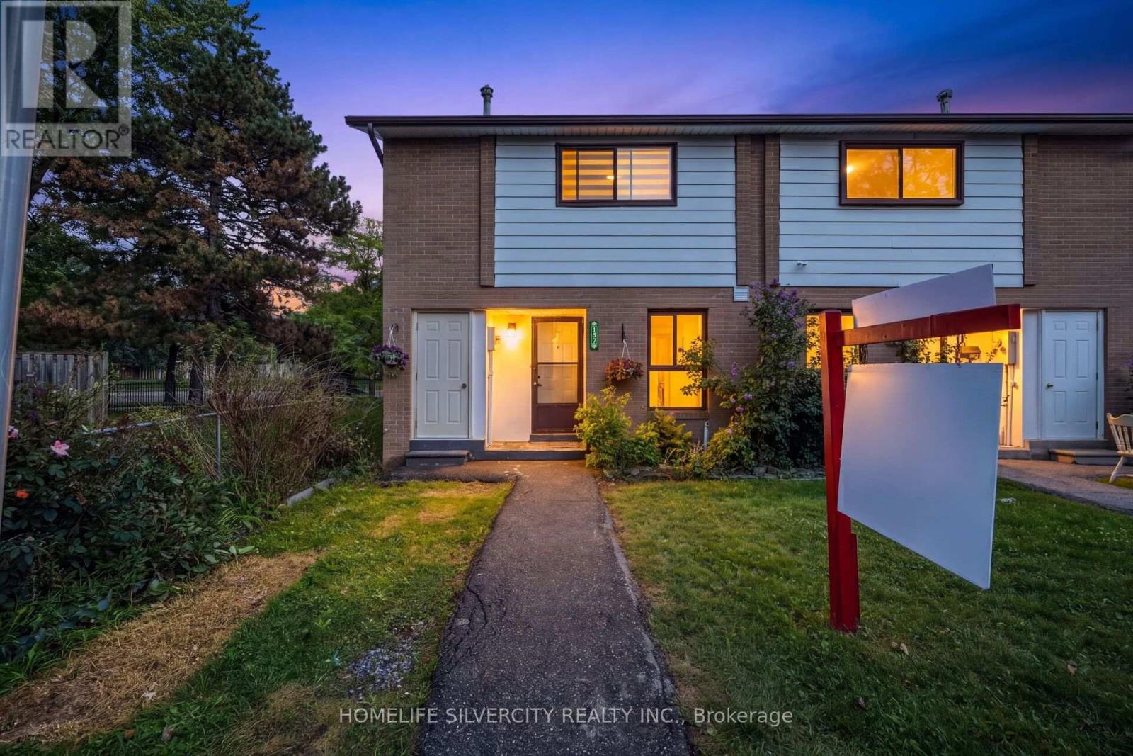 157 FLEETWOOD CRESCENT, Brampton, Ontario