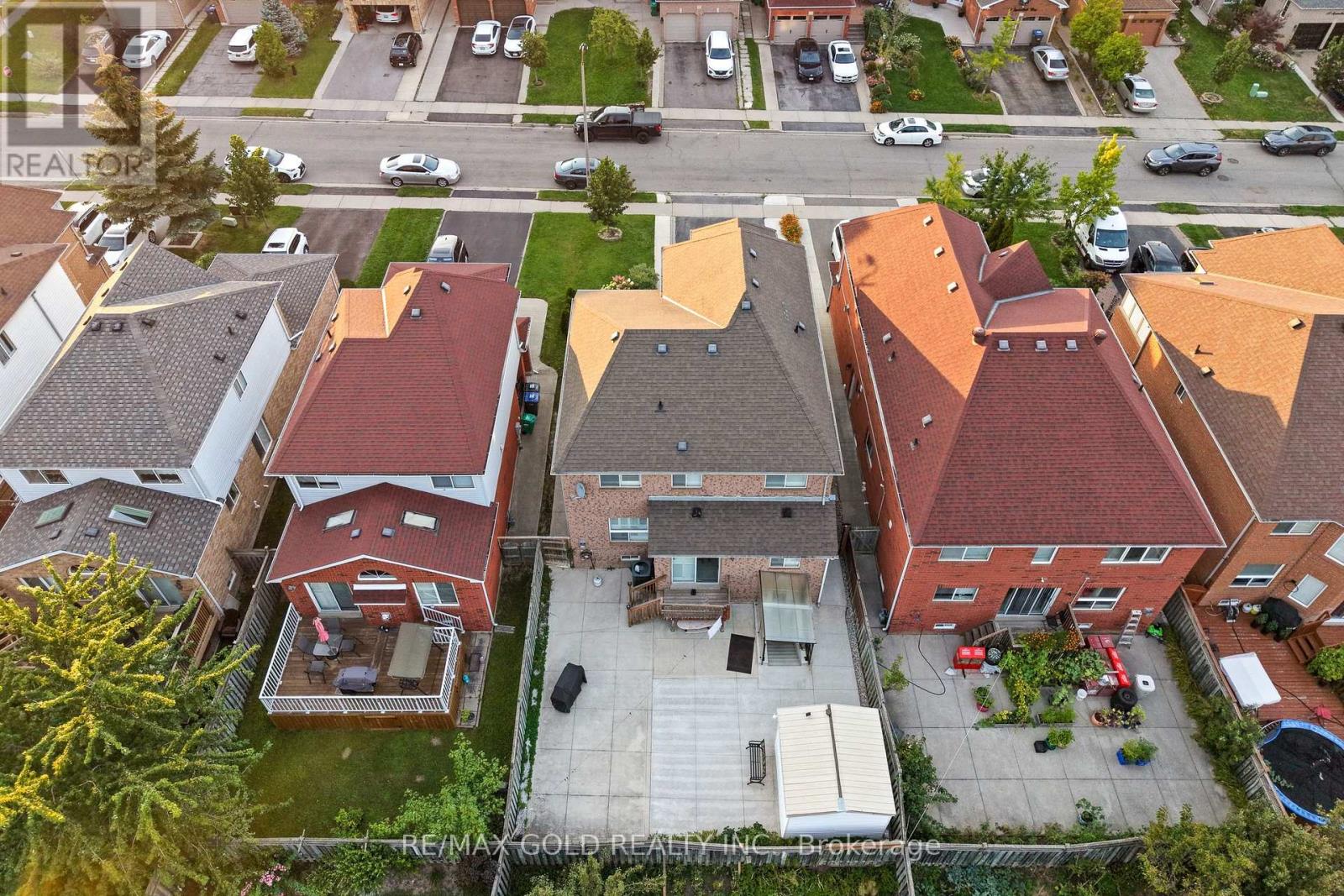 9 Squirreltail Way, Brampton, Ontario  L6R 1X4 - Photo 48 - W13777520