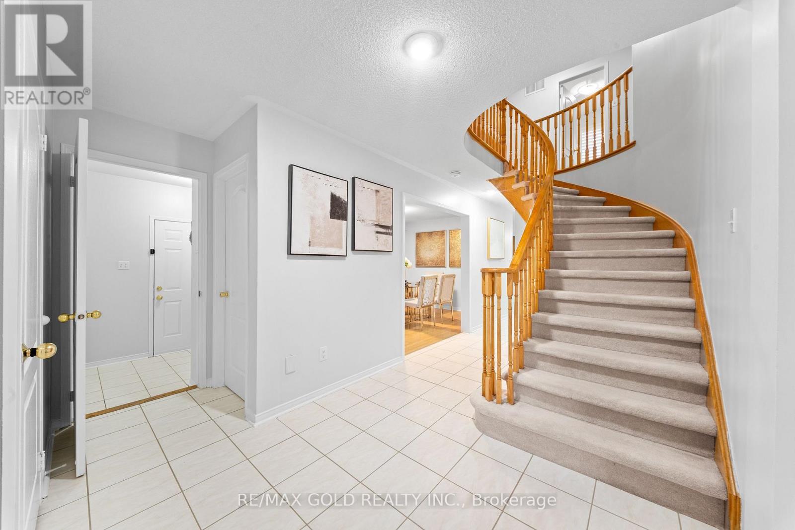 9 Squirreltail Way, Brampton, Ontario  L6R 1X4 - Photo 6 - W13777520