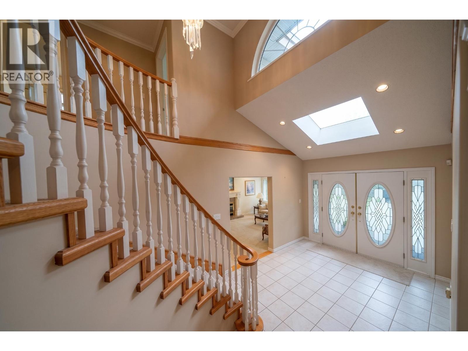 7586 Sequoia Road, Burnaby, British Columbia  V3N 4W9 - Photo 10 - R3163100