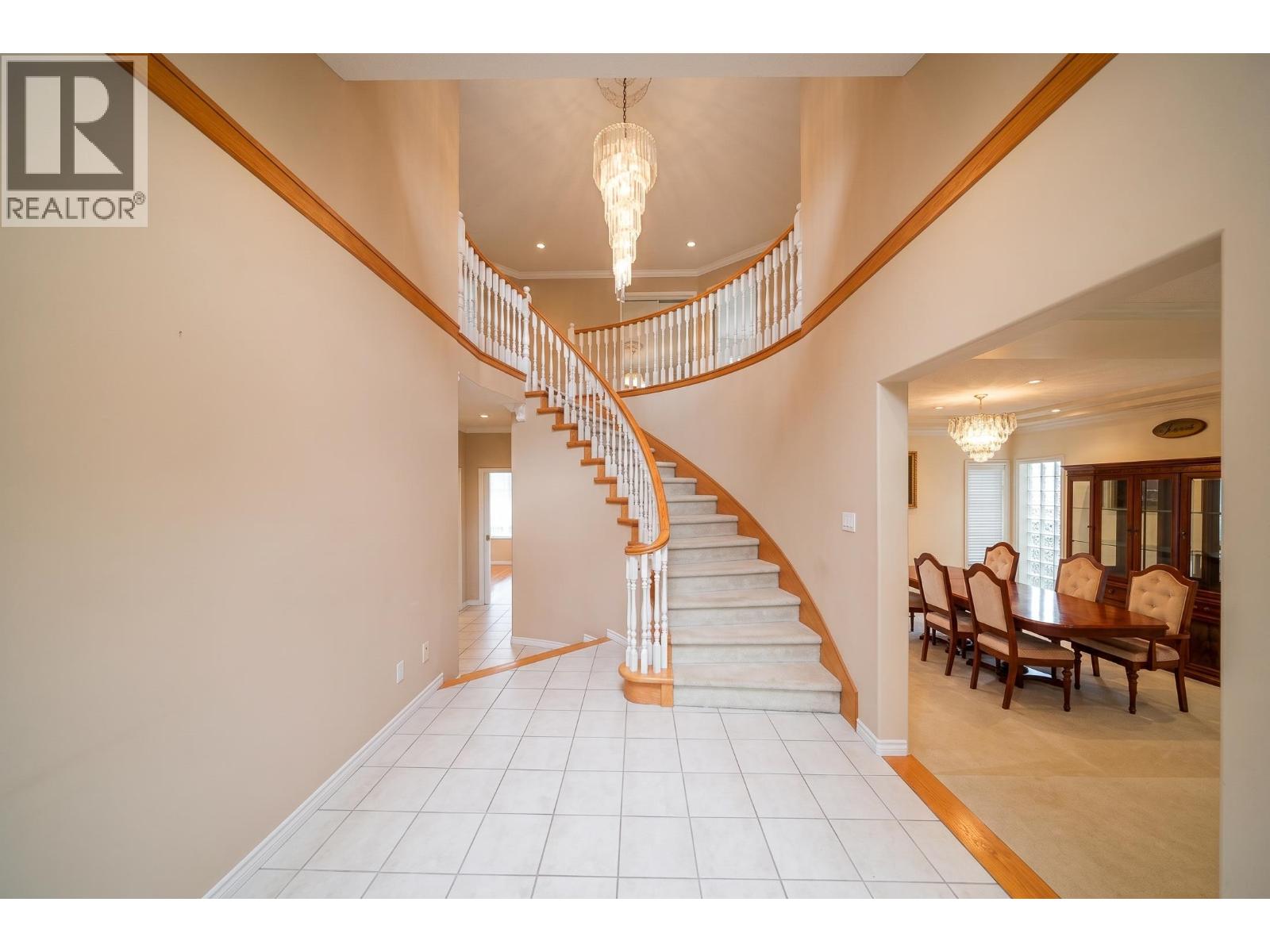 7586 Sequoia Road, Burnaby, British Columbia  V3N 4W9 - Photo 11 - R3163100