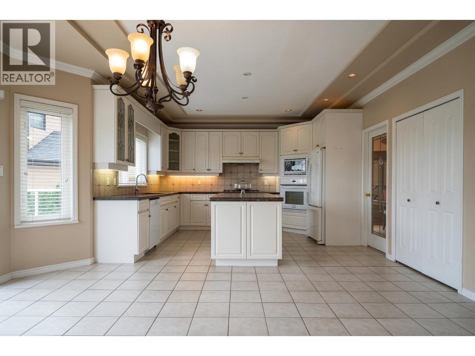 7586 Sequoia Road, Burnaby, British Columbia  V3N 4W9 - Photo 20 - R3163100