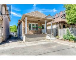 66 TWENTY NINTH STREET, Toronto, Ontario