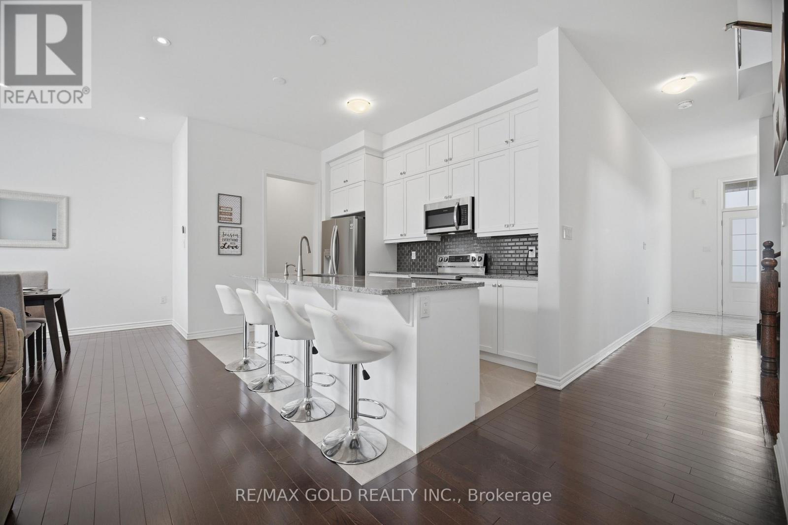 526 Kennedy Circle, Milton, Ontario  L9E 1P9 - Photo 16 - W13777774