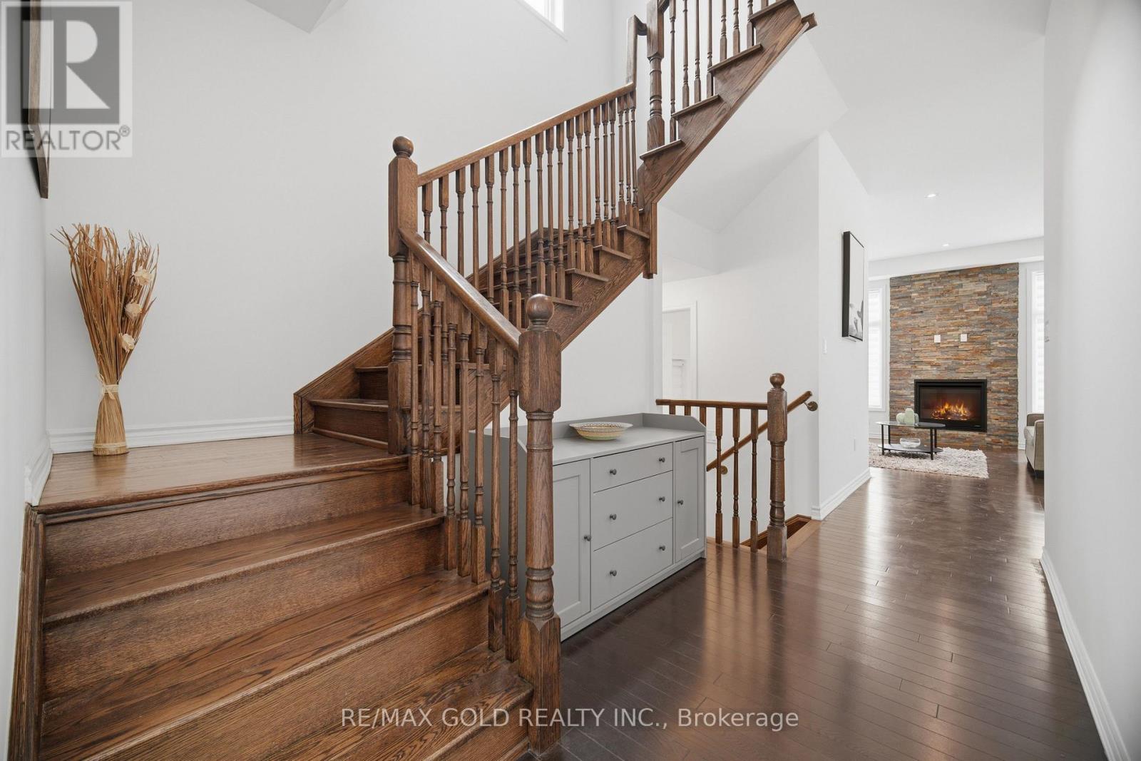 526 Kennedy Circle, Milton, Ontario  L9E 1P9 - Photo 25 - W13777774