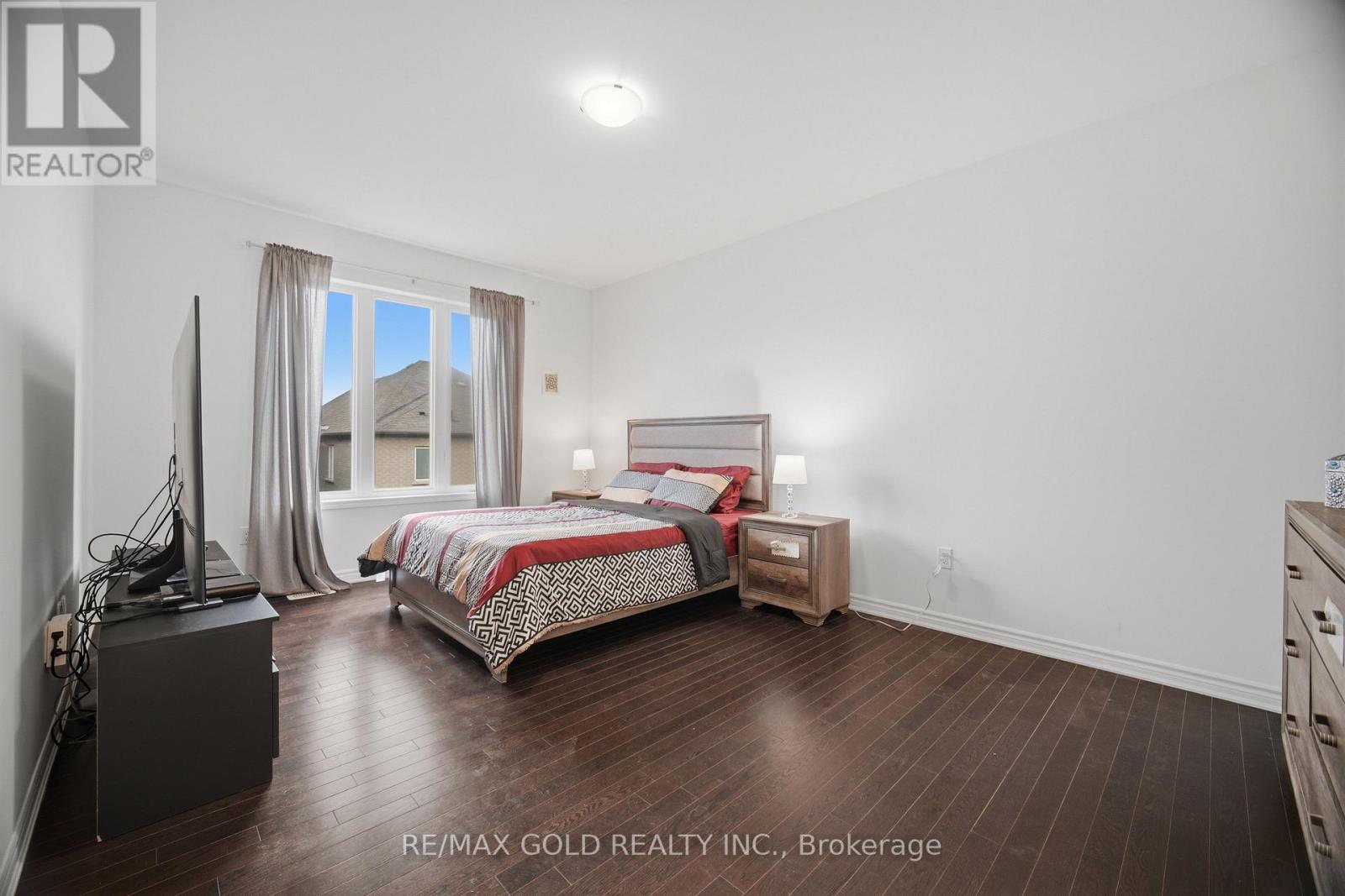 526 Kennedy Circle, Milton, Ontario  L9E 1P9 - Photo 27 - W13777774