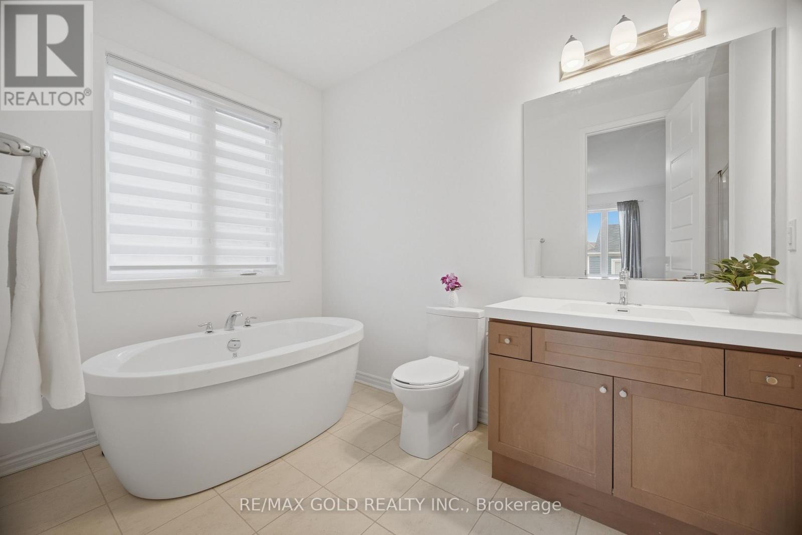 526 Kennedy Circle, Milton, Ontario  L9E 1P9 - Photo 30 - W13777774