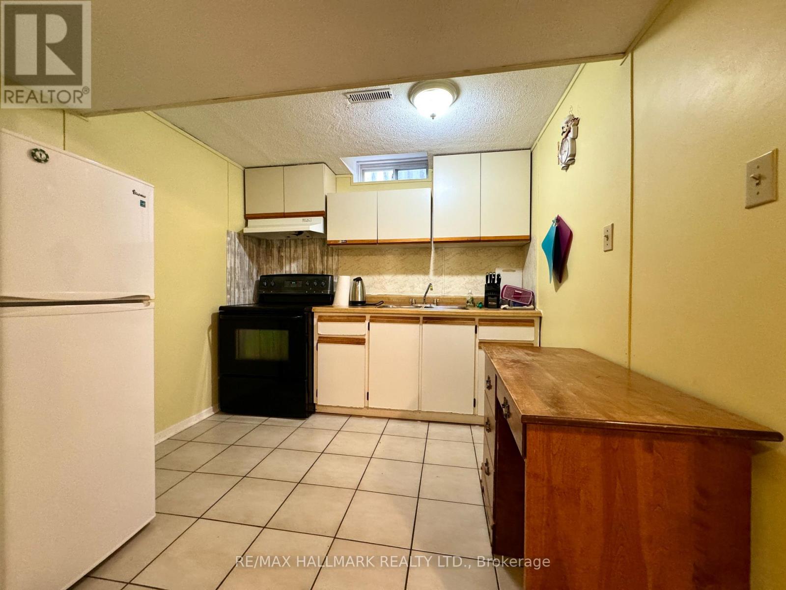 Bsmnt - 3 Richbell Street, Vaughan, Ontario  L4J 8G5 - Photo 6 - N13777846