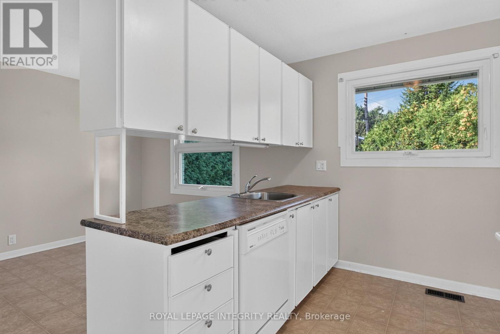 4 Marsden Street, Ottawa, Ontario  K2H 5L5 - Photo 13 - X13765248