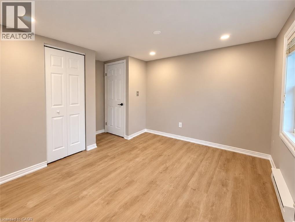 347 W King Street, Dundas, Ontario  L9H 1W8 - Photo 10 - 40862695
