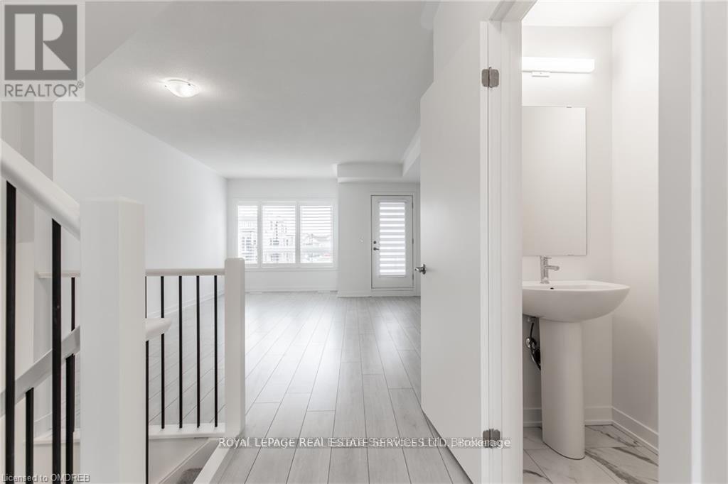 3047 Cherry Blossom, Burlington, Ontario  L7M 2A9 - Photo 19 - W13777838