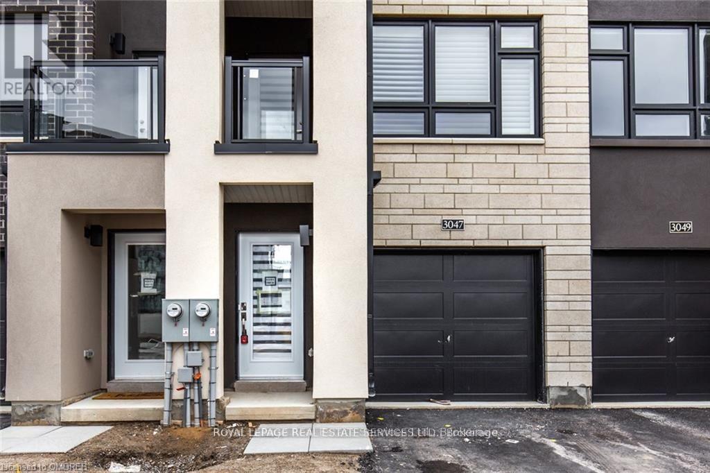 3047 Cherry Blossom, Burlington, Ontario  L7M 2A9 - Photo 2 - W13777838