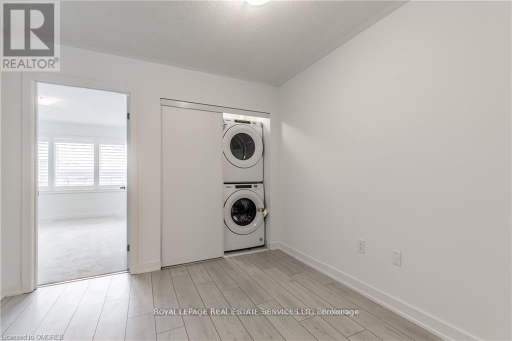 3047 Cherry Blossom, Burlington, Ontario  L7M 2A9 - Photo 28 - W13777838