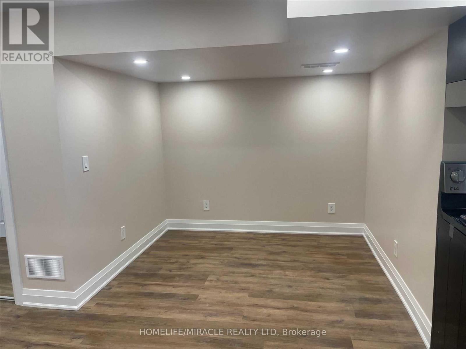 Bsmt - 23 Gemma Place, Brampton, Ontario  L6Z 0J5 - Photo 10 - W13777840