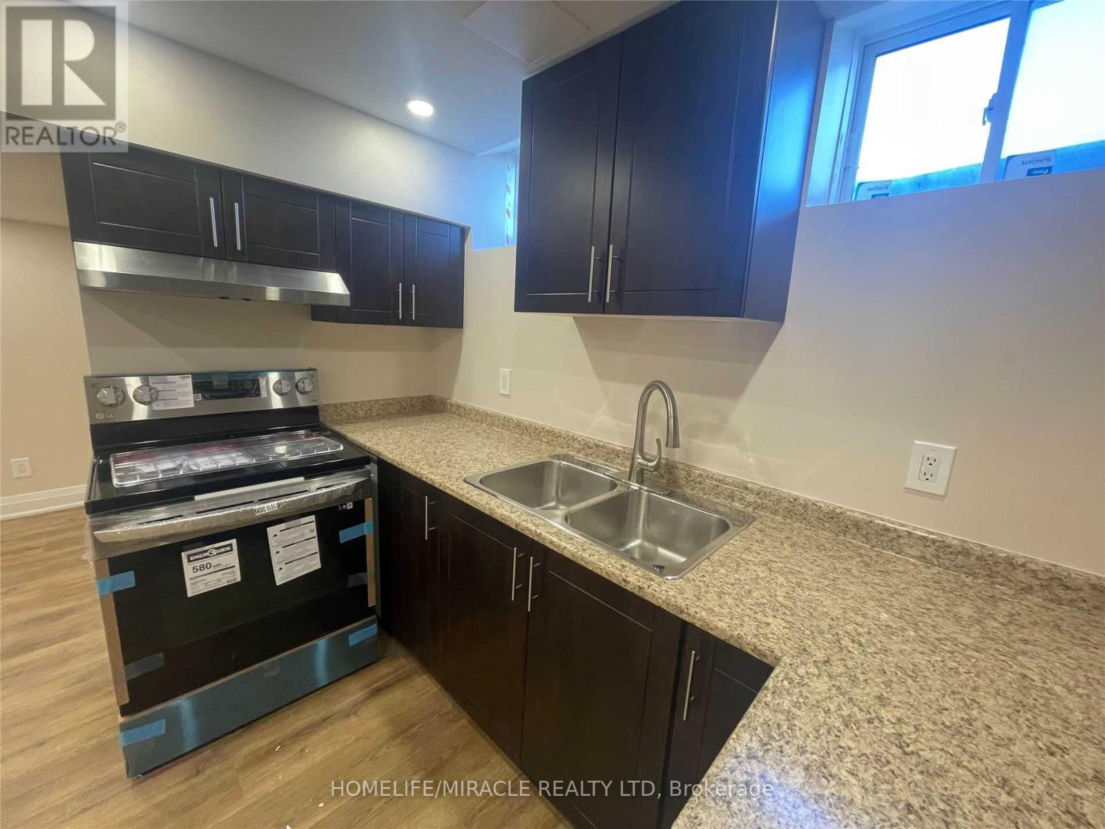 Bsmt - 23 Gemma Place, Brampton, Ontario  L6Z 0J5 - Photo 7 - W13777840