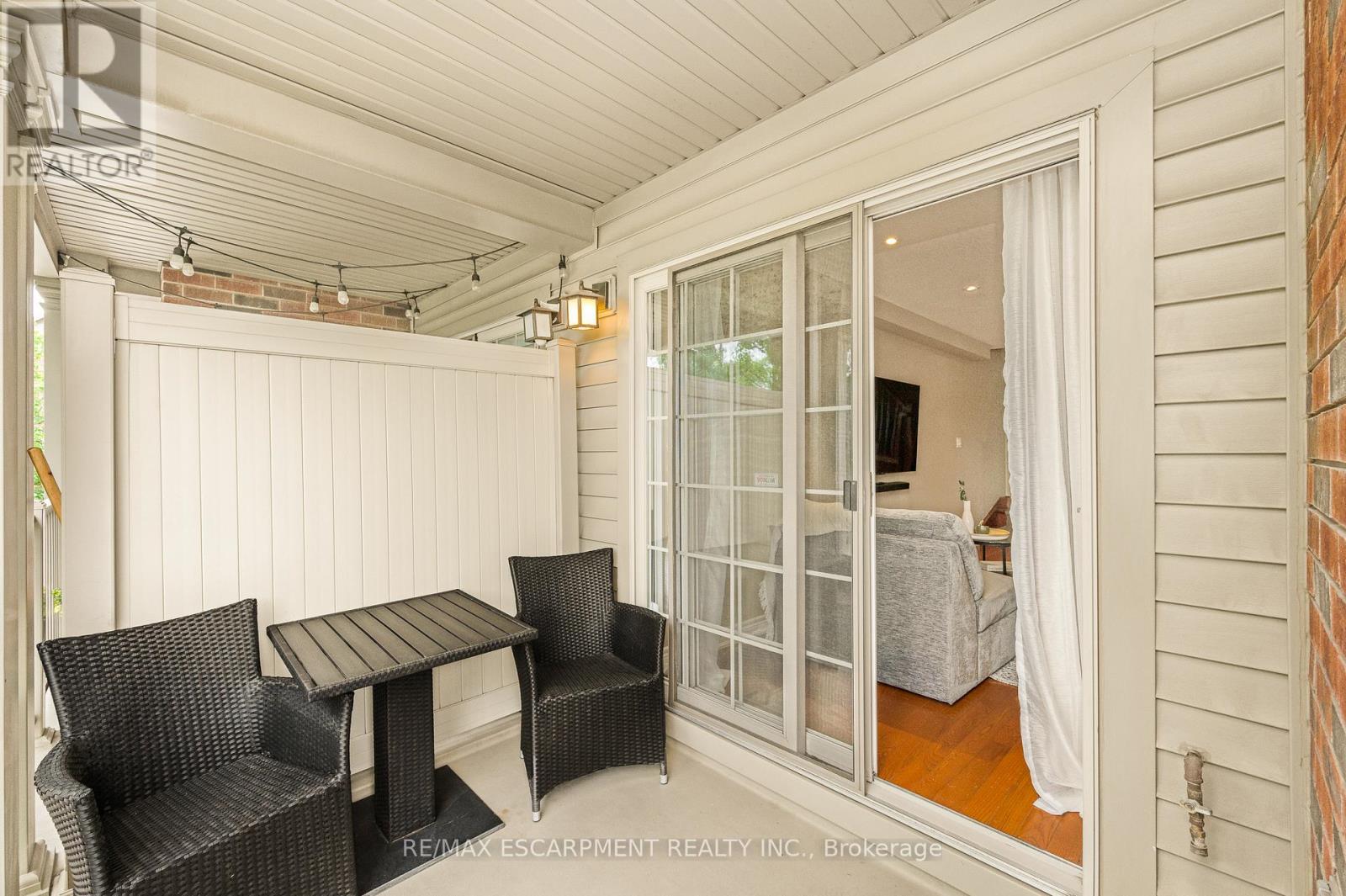 628 Brain Common, Burlington, Ontario  L7L 0E3 - Photo 13 - W13777850