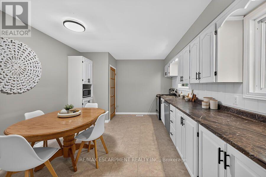 149 Berwick Street, Haldimand, Ontario  N3W 1E6 - Photo 11 - X13777834
