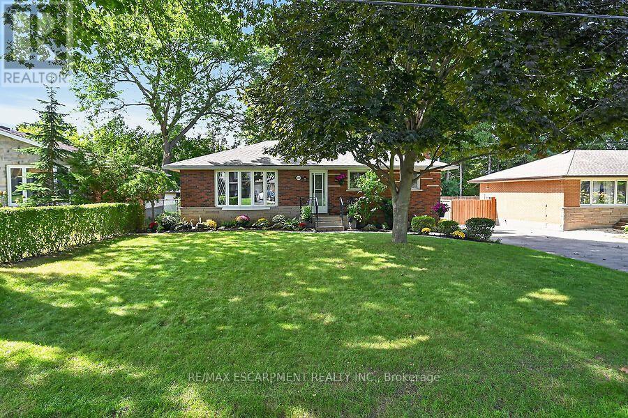 149 Berwick Street, Haldimand, Ontario  N3W 1E6 - Photo 2 - X13777834