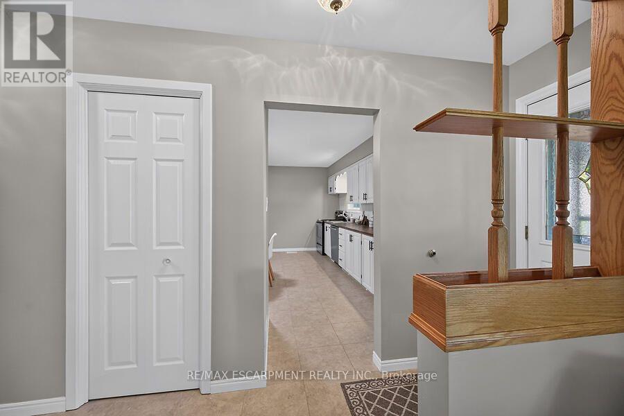 149 Berwick Street, Haldimand, Ontario  N3W 1E6 - Photo 9 - X13777834