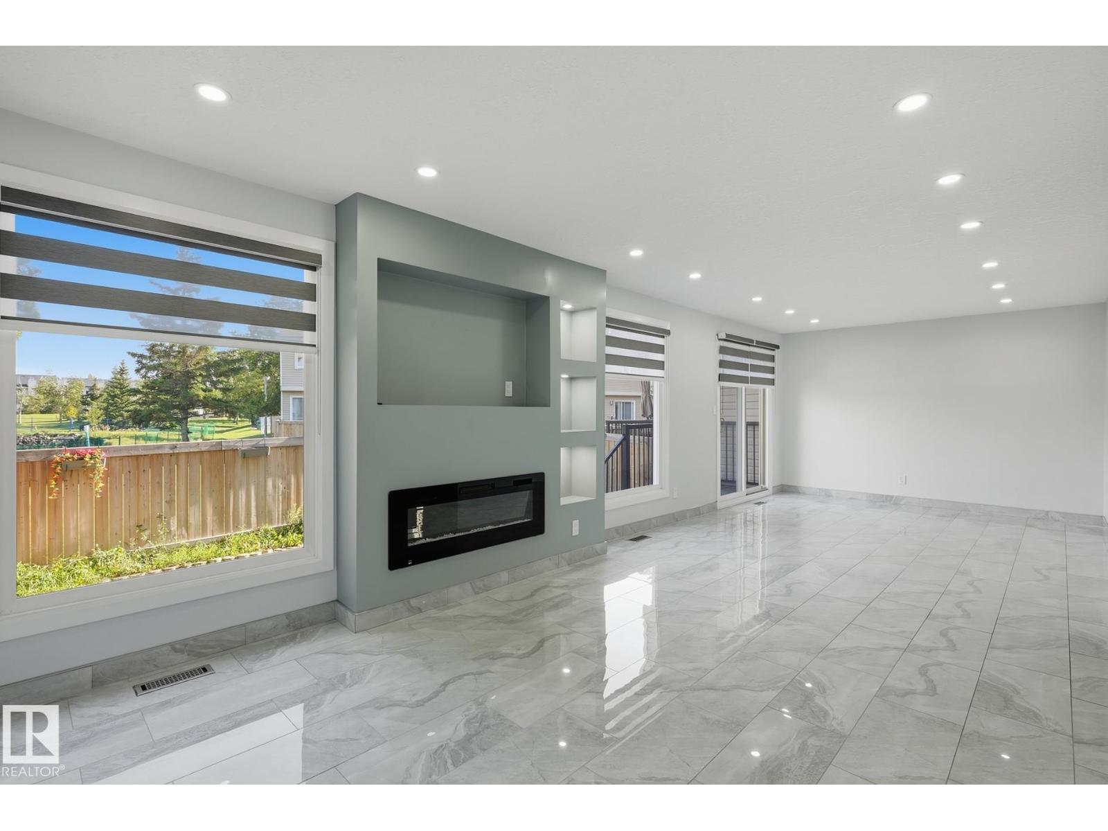 419 DUNLUCE RD NW, Edmonton, Alberta