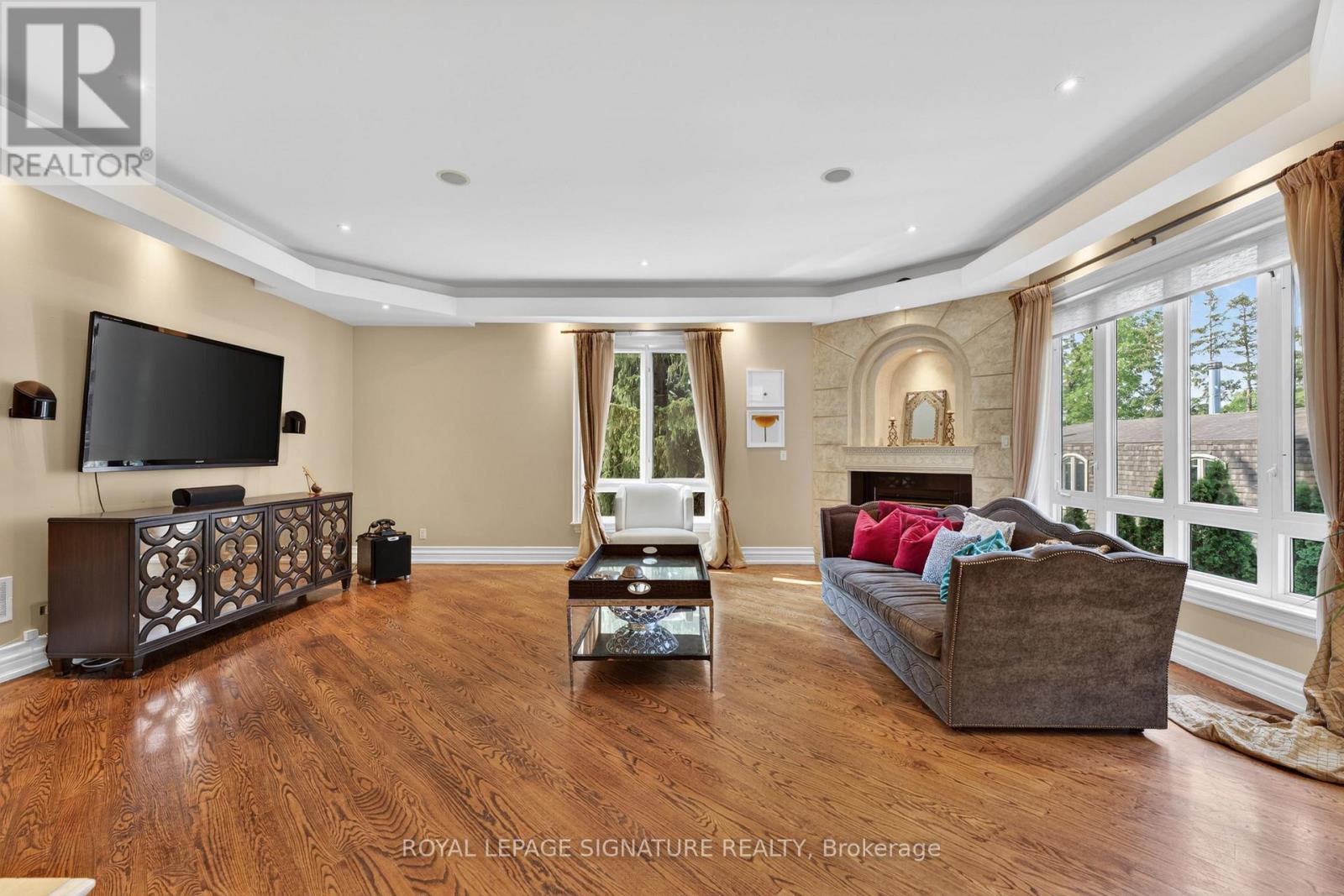 217 Garden Avenue, Richmond Hill, Ontario  L4C 6L8 - Photo 8 - N13428594