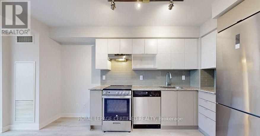 1407 - 120 Varna Drive, Toronto, Ontario  M6A 0B3 - Photo 7 - C13777878