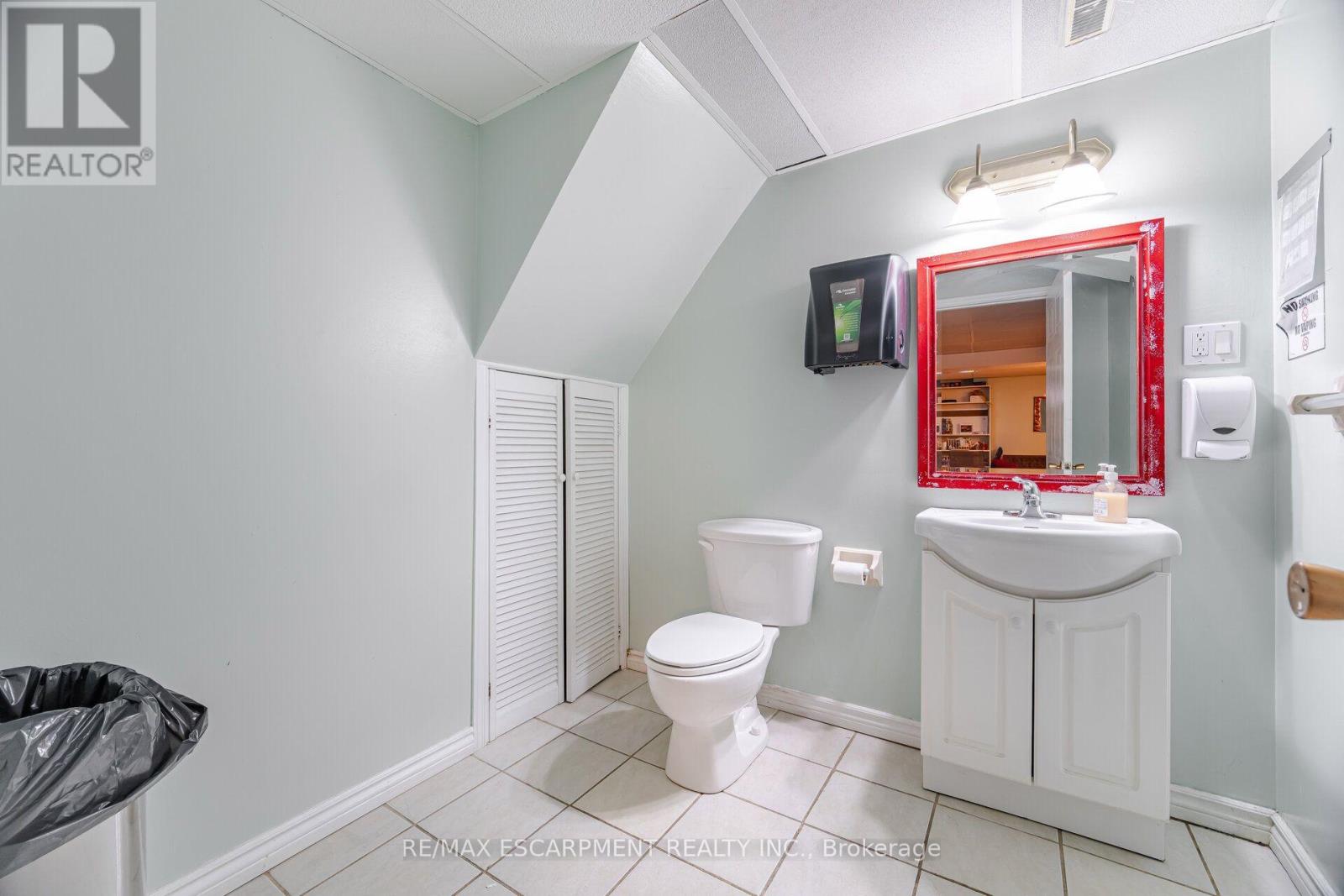 178 Athenia Drive, Hamilton, Ontario  L8J 1V8 - Photo 34 - X13777870