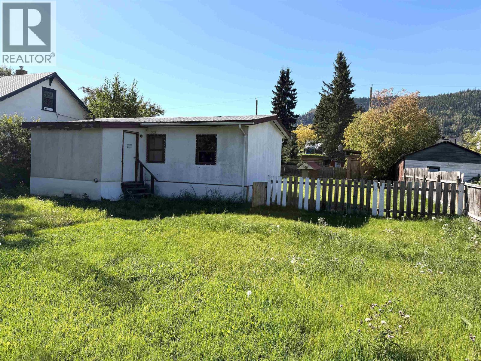 3715 2nd Avenue, Smithers, British Columbia  V0J 2N0 - Photo 1 - R3164747