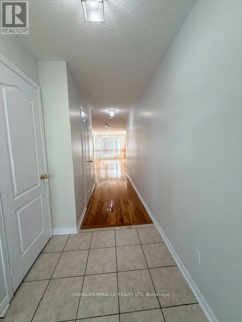 7 - 6391 Spinnaker Circle, Mississauga, Ontario  L5W 1Z4 - Photo 2 - W13777894