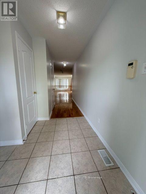 7 - 6391 Spinnaker Circle, Mississauga, Ontario  L5W 1Z4 - Photo 3 - W13777894