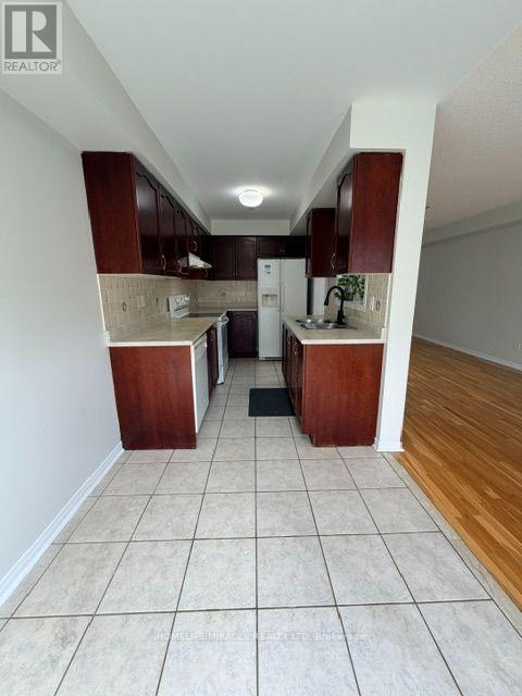 7 - 6391 Spinnaker Circle, Mississauga, Ontario  L5W 1Z4 - Photo 7 - W13777894