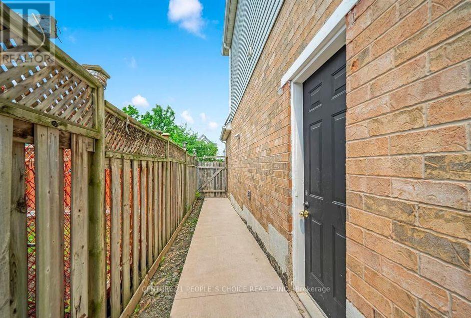 Basement - 104 Larkspur Road, Brampton, Ontario  L6R 1X2 - Photo 10 - W13777896