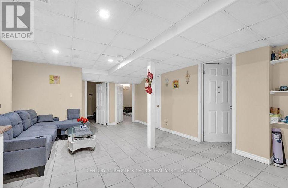 Basement - 104 Larkspur Road, Brampton, Ontario  L6R 1X2 - Photo 3 - W13777896