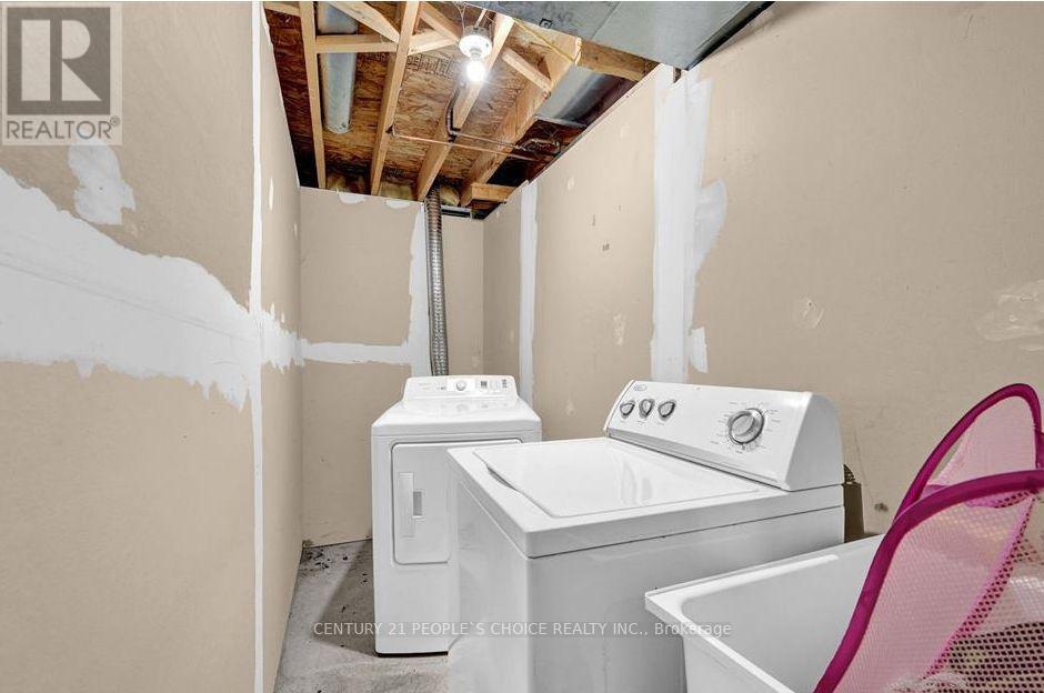 Basement - 104 Larkspur Road, Brampton, Ontario  L6R 1X2 - Photo 9 - W13777896
