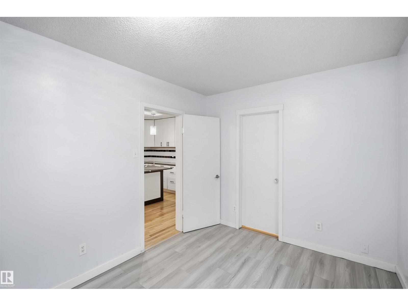 Unknown Address, ,    - Photo 16 - E4506552