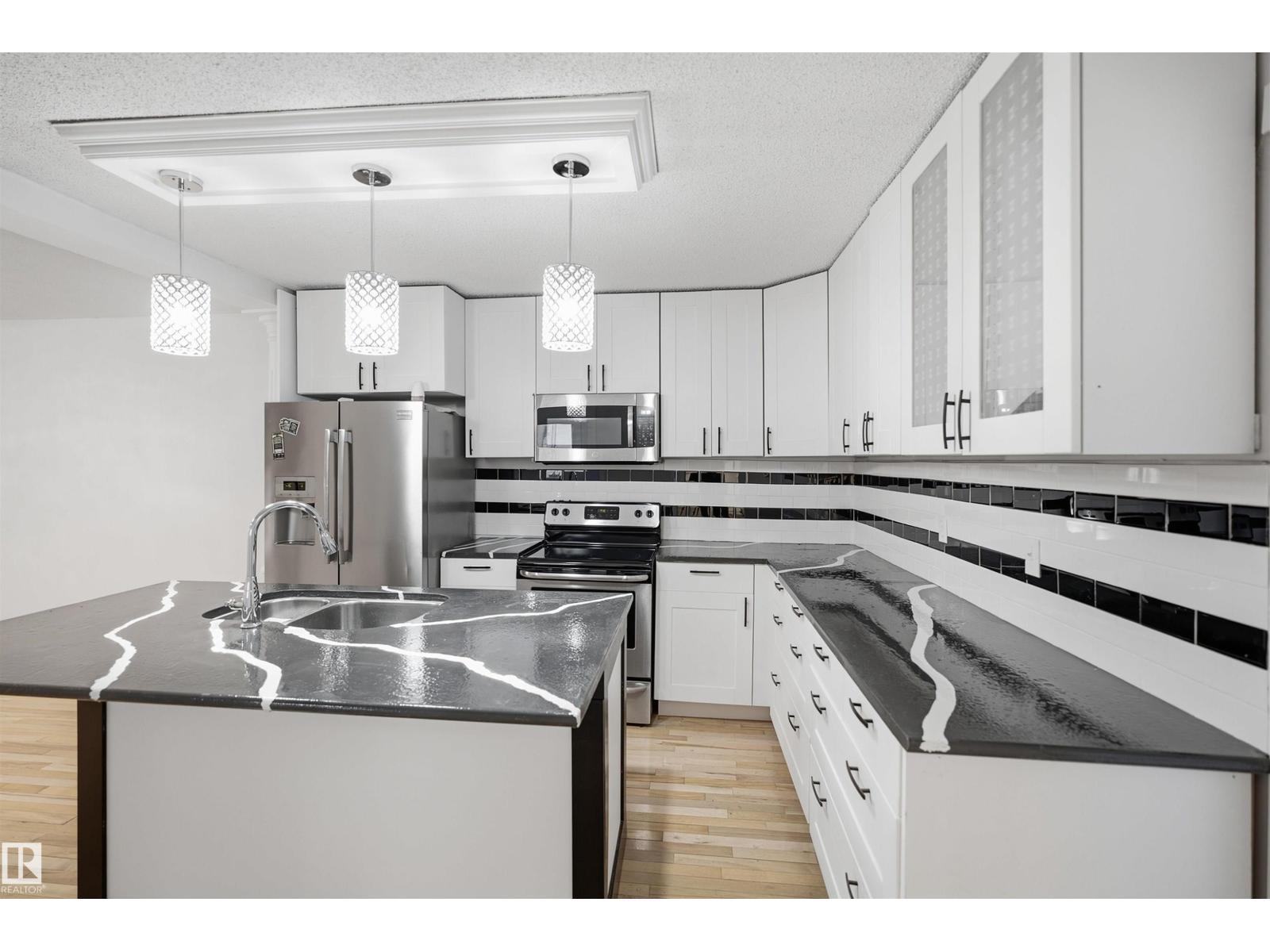 Unknown Address, ,    - Photo 13 - E4506552
