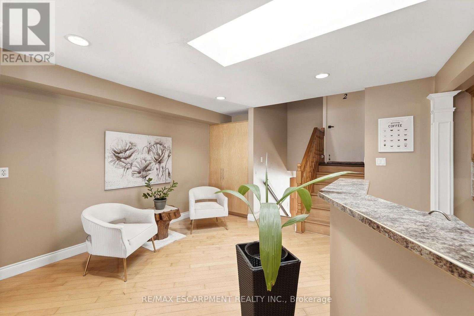 139 Glen Valley Drive, Hamilton, Ontario  L8K 6A1 - Photo 10 - X13777880