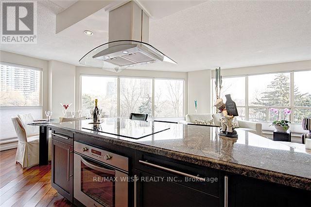 314 - 2261 Lake Shore Boulevard W, Toronto, Ontario  M8V 3X1 - Photo 8 - W13773882
