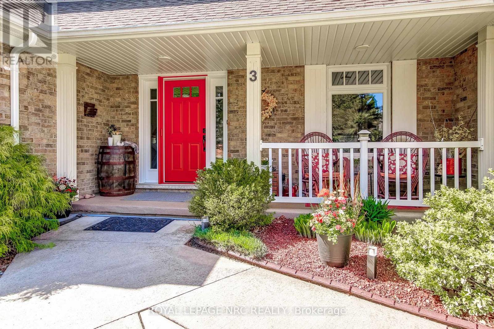 3 Lower Canada Drive, Niagara-On-The-Lake, Ontario  L0S 1J0 - Photo 2 - X13777918
