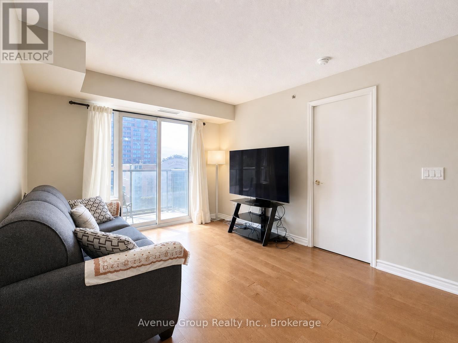 527 - 35 Saranac Boulevard, Toronto, Ontario  M6A 2G4 - Photo 5 - C13777916
