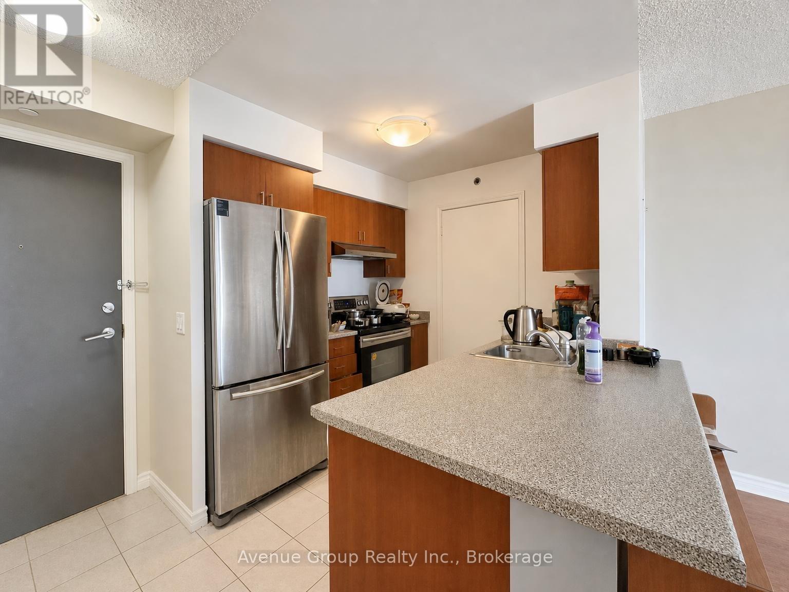 527 - 35 Saranac Boulevard, Toronto, Ontario  M6A 2G4 - Photo 8 - C13777916