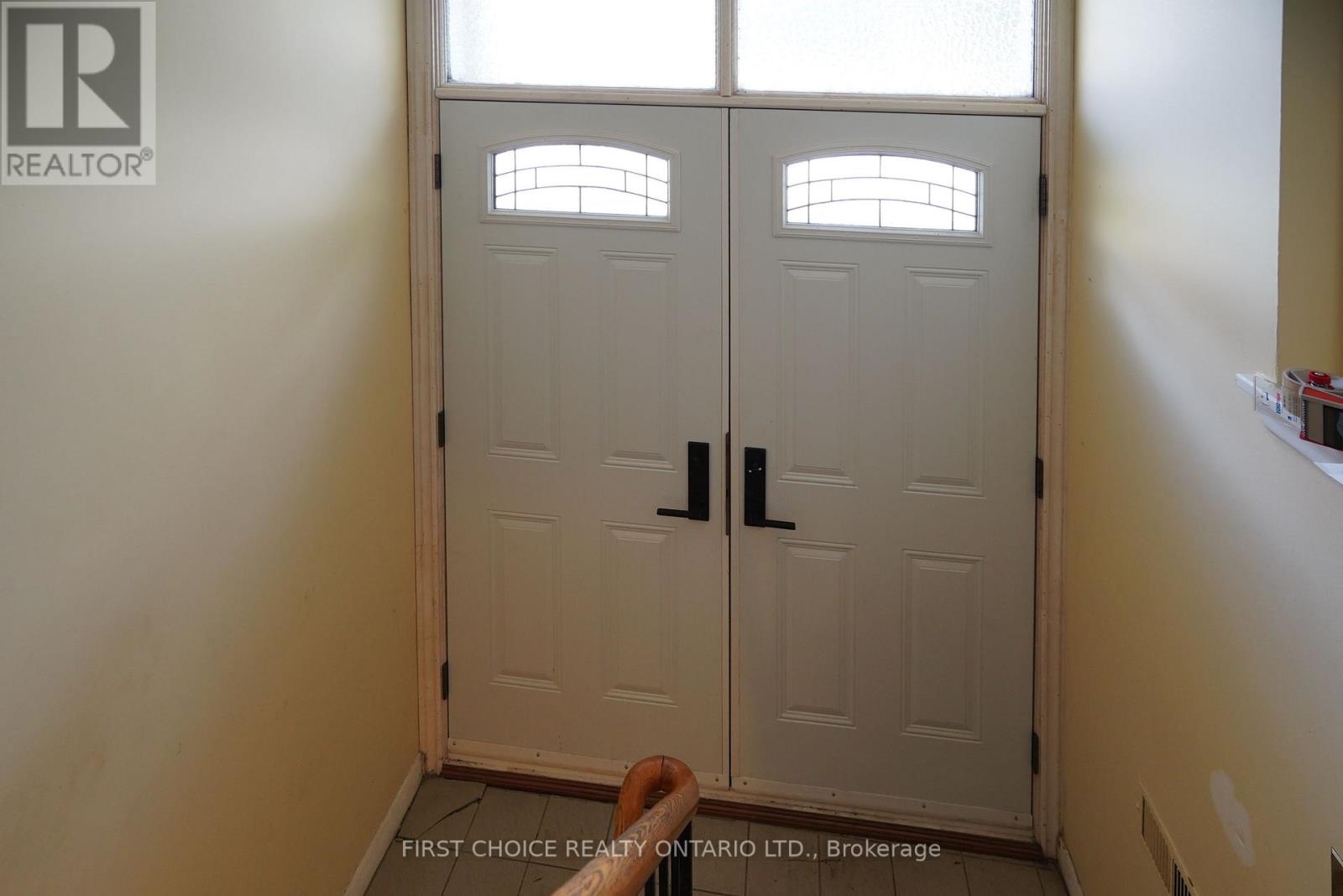 172 Colborne Avenue, Richmond Hill, Ontario  L4C 2K1 - Photo 3 - N13777922