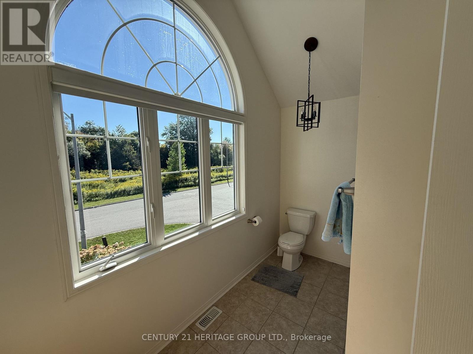 134 Edwin Carr Upper Street, Clarington, Ontario  L1C 0R3 - Photo 18 - E13777904