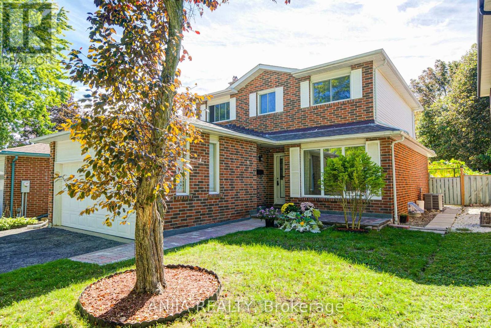 77 Royal Palm Drive, Brampton, Ontario  L6Z 1P2 - Photo 6 - W13771874