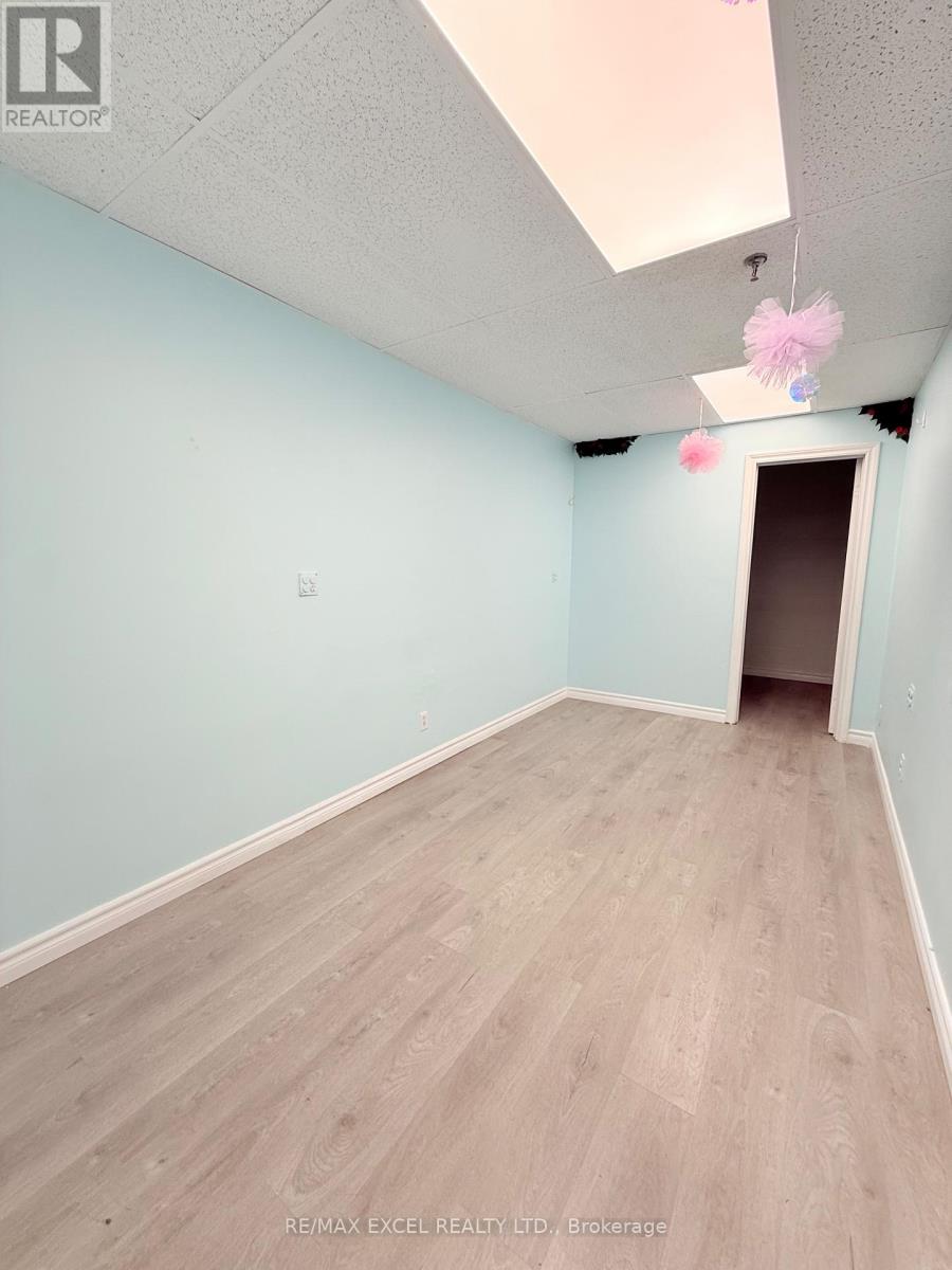 13 - 3833 Midland Avenue, Toronto, Ontario M1V 5L6 - Photo 5 - E13654440